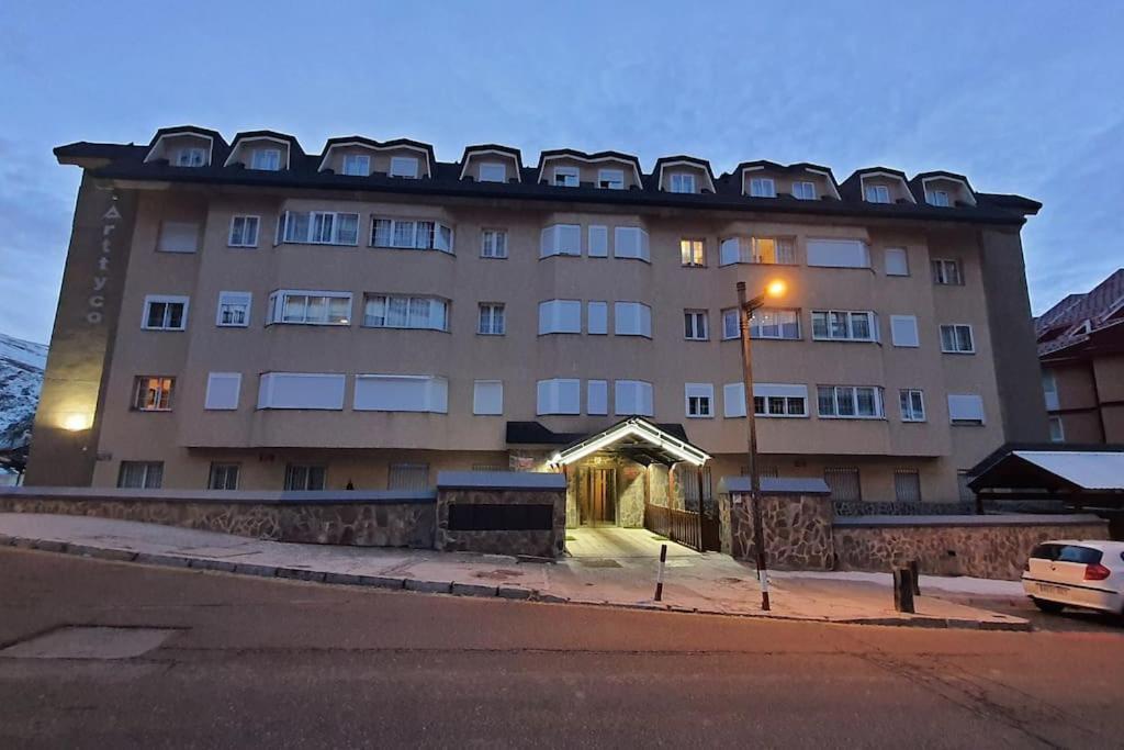 Acogedor Apartamento En Sierra Nevada Con Piscina Acceso Directo A Silla エクステリア 写真